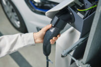 Ladestecker entnehmen